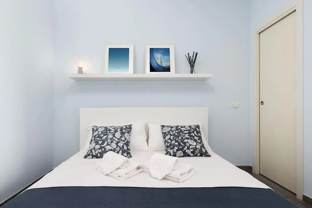 Casa Azzurra -Central Station-Free Luggage Storage Milan Italy